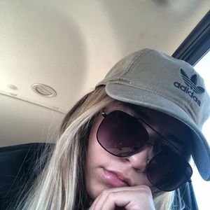 Meet your Posher, Joanna